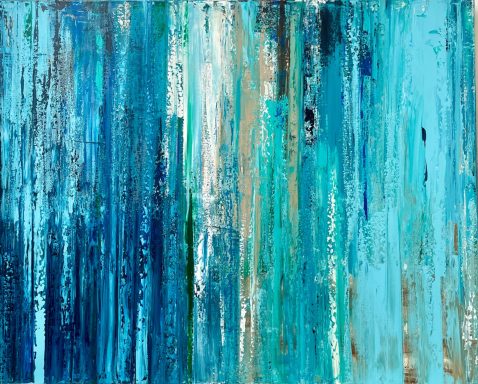 VERANO Textura abstracta en tonos de azul y verde, con líneas verticales y pinceladas.