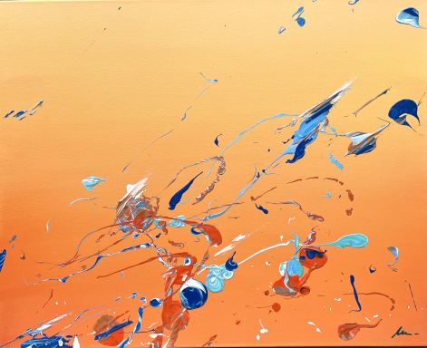 IMPULSO-IRRUPCIÓN Fondo naranja con salpicaduras de azul y rojo en un estilo abstracto.